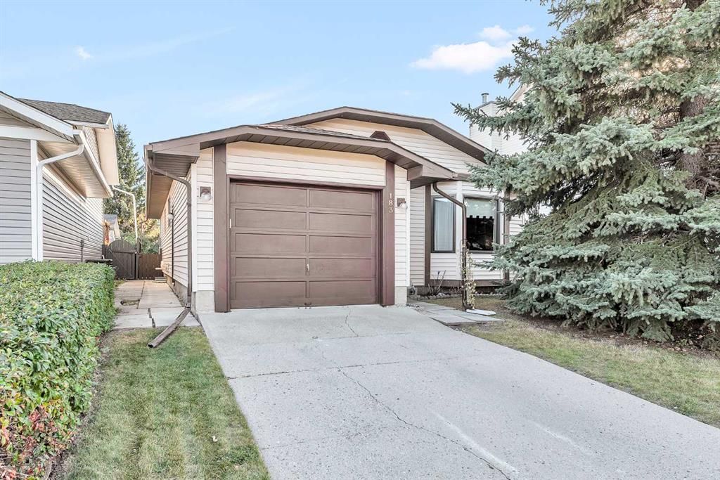 183 Cedardale Place SW, Calgary — photo 2 of 33