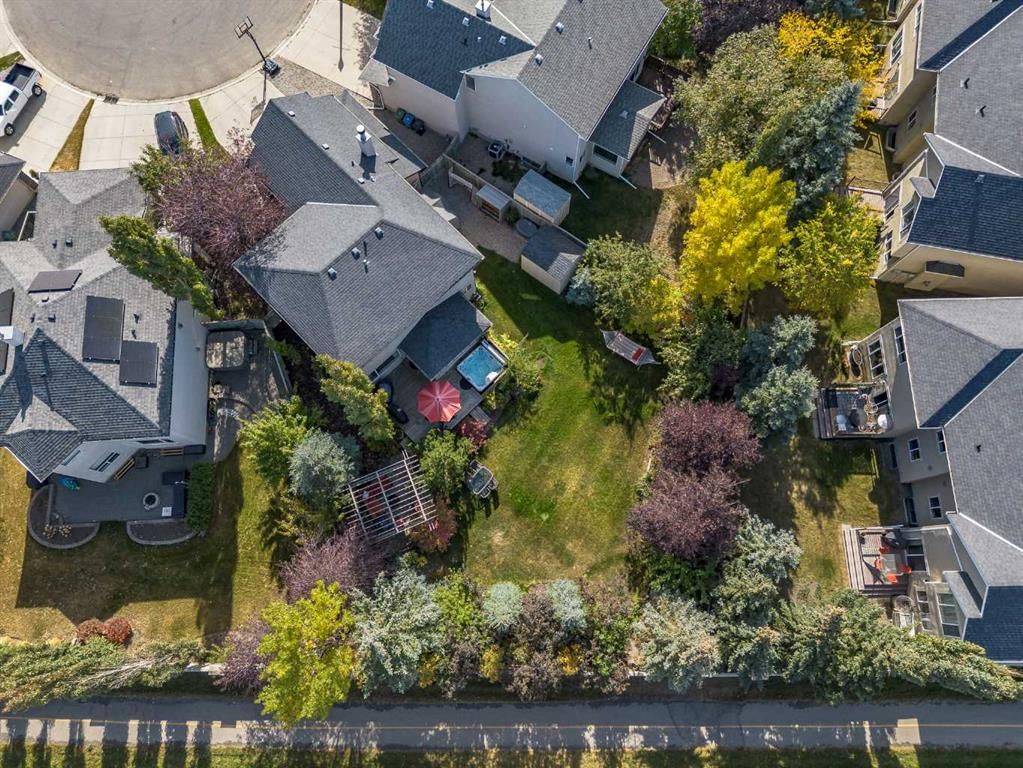 57 Strathlea Grove SW, Calgary — main listing photo