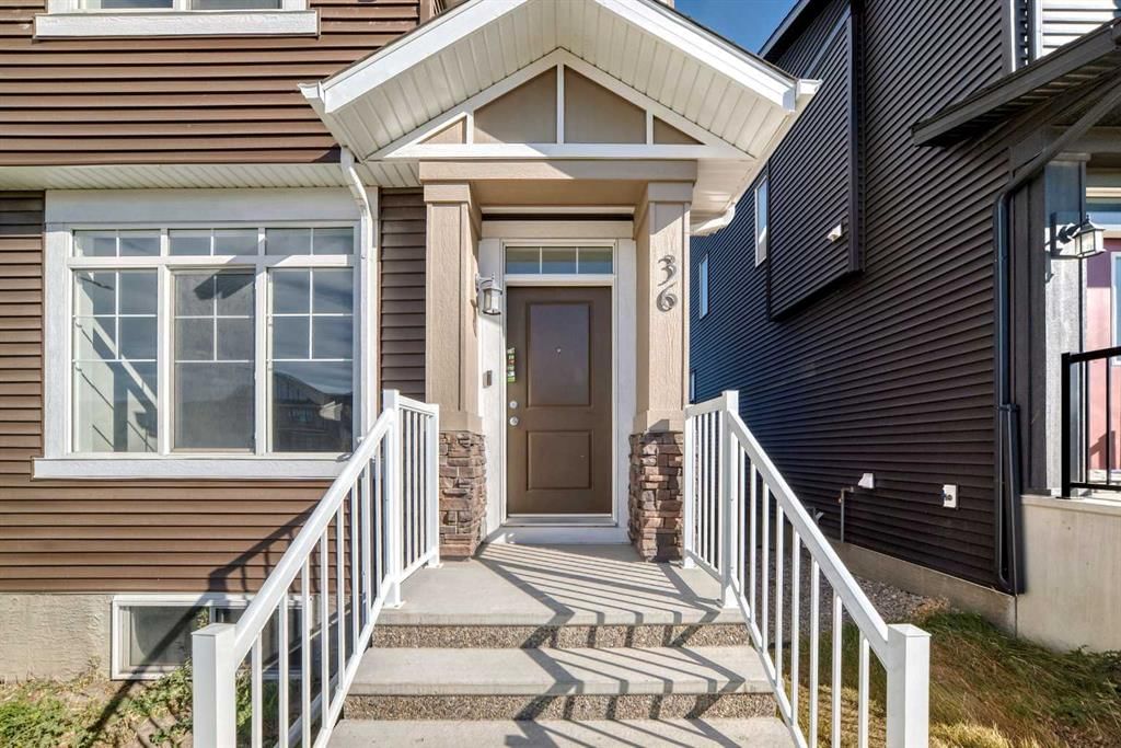 36 Edith Gate NW, Calgary — photo 2 of 44