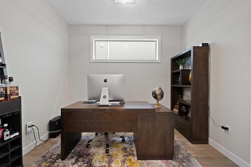 3505 41 Street SW, Calgary — photo 5 of 32
