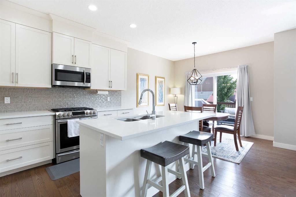111 Walden Heights SE, Calgary — photo 5 of 32