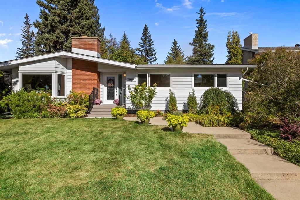 7808 Chardie Road SW, Calgary — photo 2 of 47