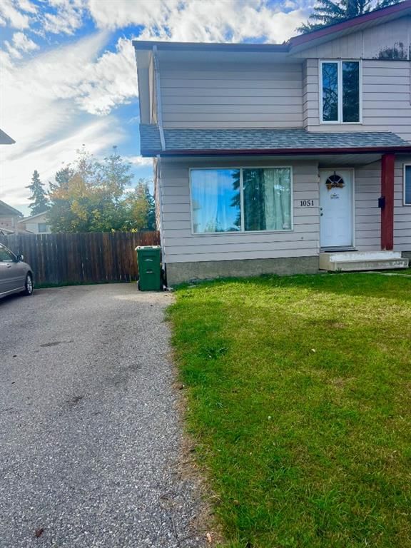 1051 Fonda Court SE, Calgary — photo 2 of 32