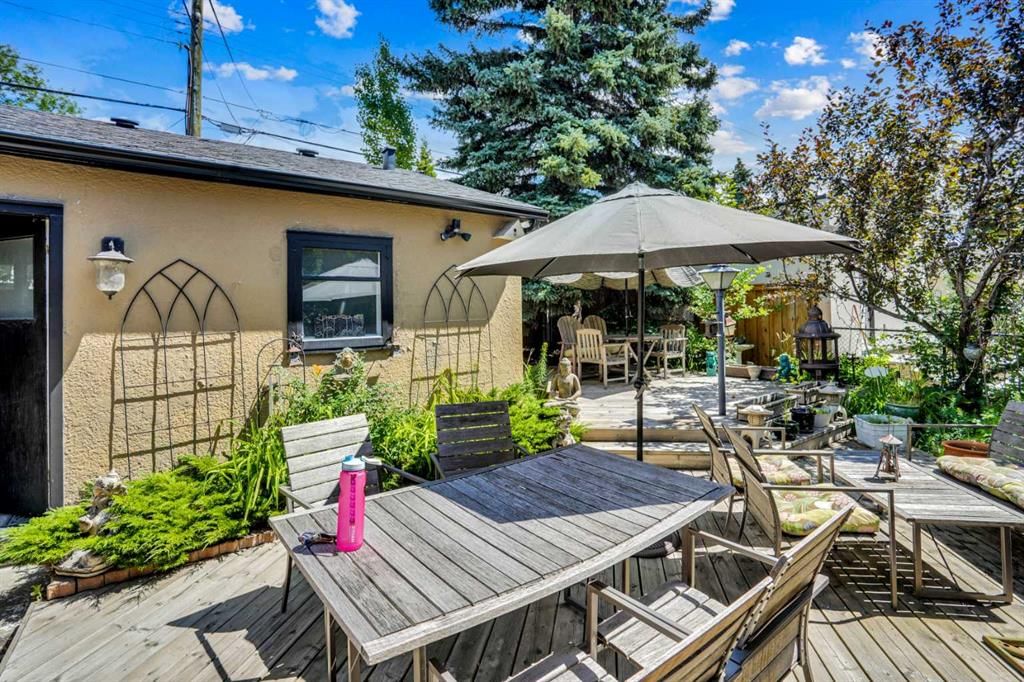 1334 Crescent Road NW, Calgary — photo 2 of 32
