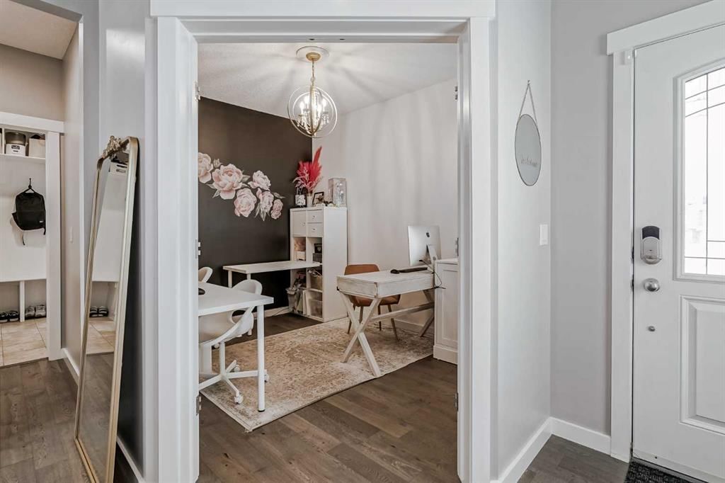 91 Nolanfield Court NW, Calgary — photo 5 of 49