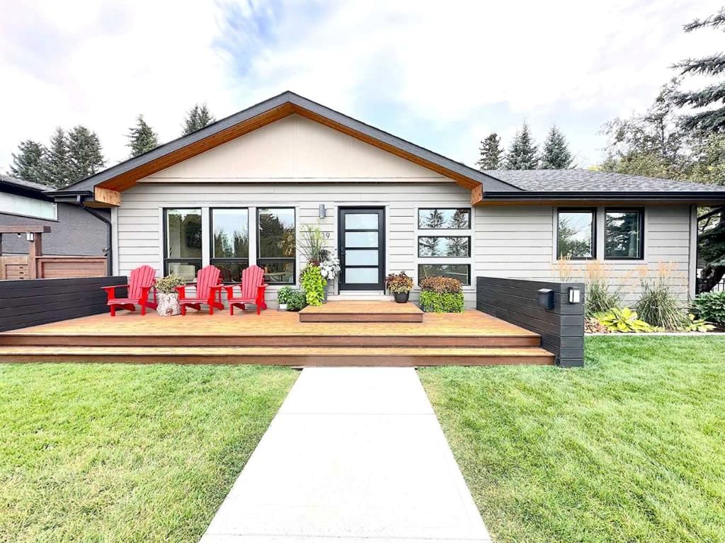 139 Wildwood Drive SW, Calgary — photo 3 of 44