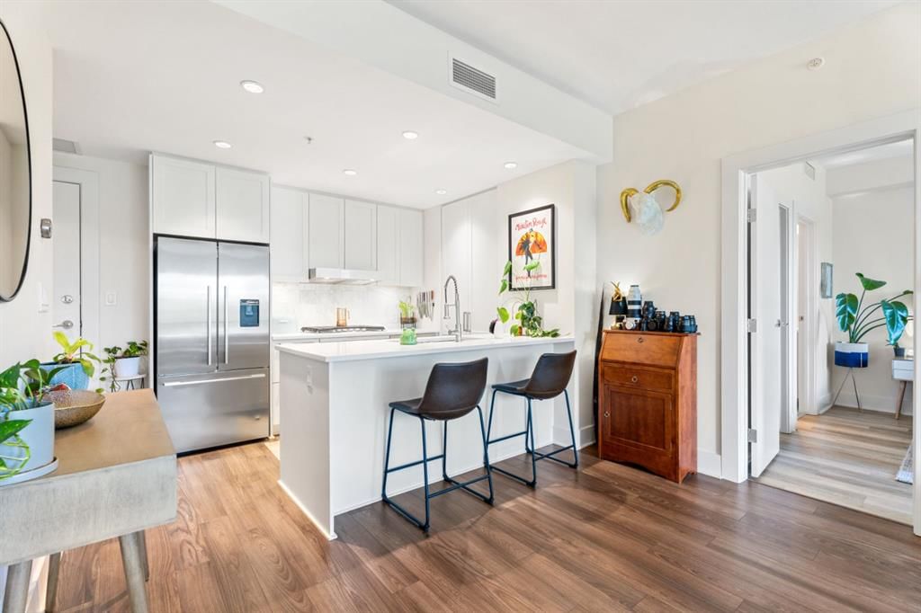315, 46 9 Street NE, Calgary — main listing photo