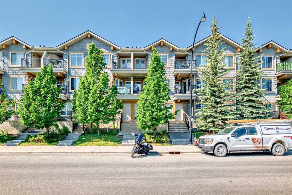#12, 21 McKenzie Towne Gate SE, Calgary — main listing photo