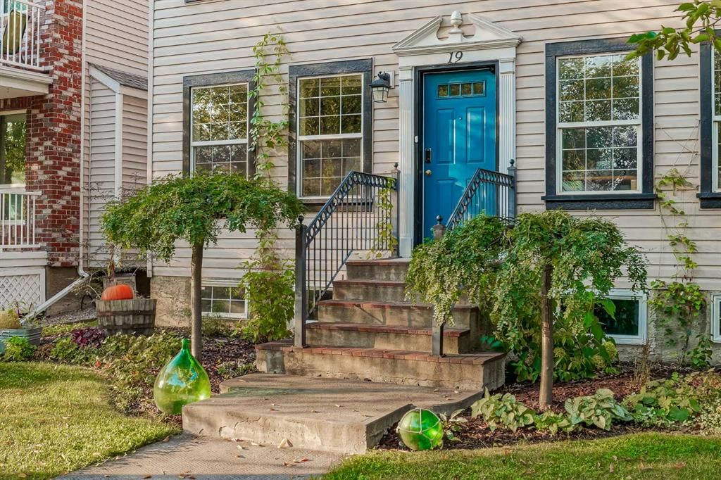 19 Inverness Boulevard SE, Calgary — photo 2 of 50
