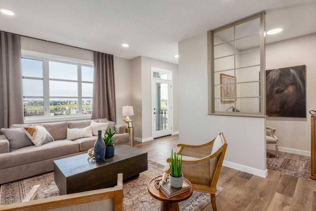 131 Starling Park NW, Calgary — photo 2 of 17