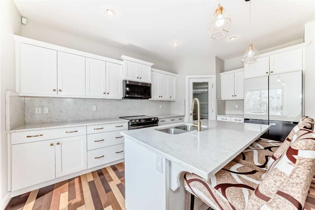 210 Copperleaf Bay SE, Calgary — photo 5 of 40