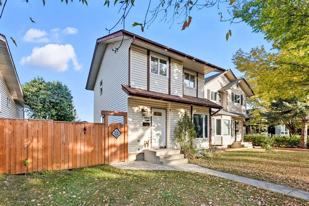 47 Shawglen Place SW, Calgary — photo 2 of 39