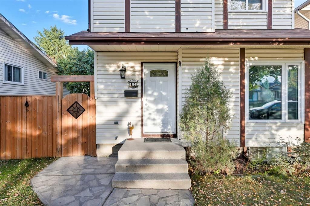 47 Shawglen Place SW, Calgary — photo 3 of 39