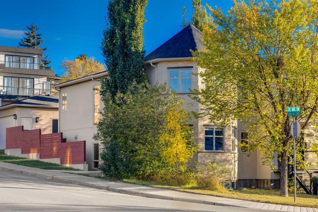 3178 20 Street SW, Calgary — main listing photo