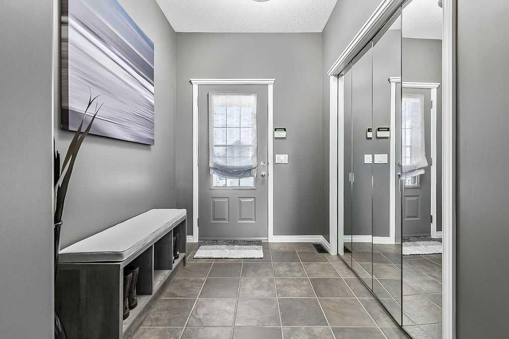 266 Copperfield Mews SE, Calgary — photo 4 of 43
