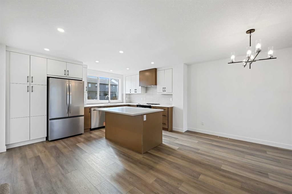 140 Annette Villas NW, Calgary — photo 4 of 15