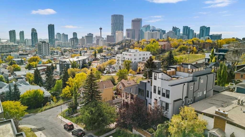 2, 713 5 Street NE, Calgary — photo 2 of 44