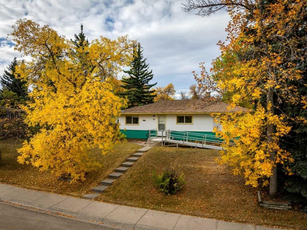 111 Wimbledon Crescent SW, Calgary — photo 3 of 27