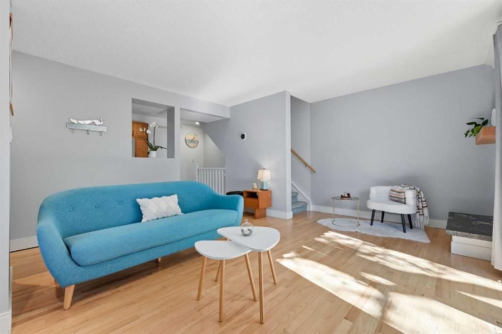 2, 2412 30 Street SW, Calgary — photo 4 of 35
