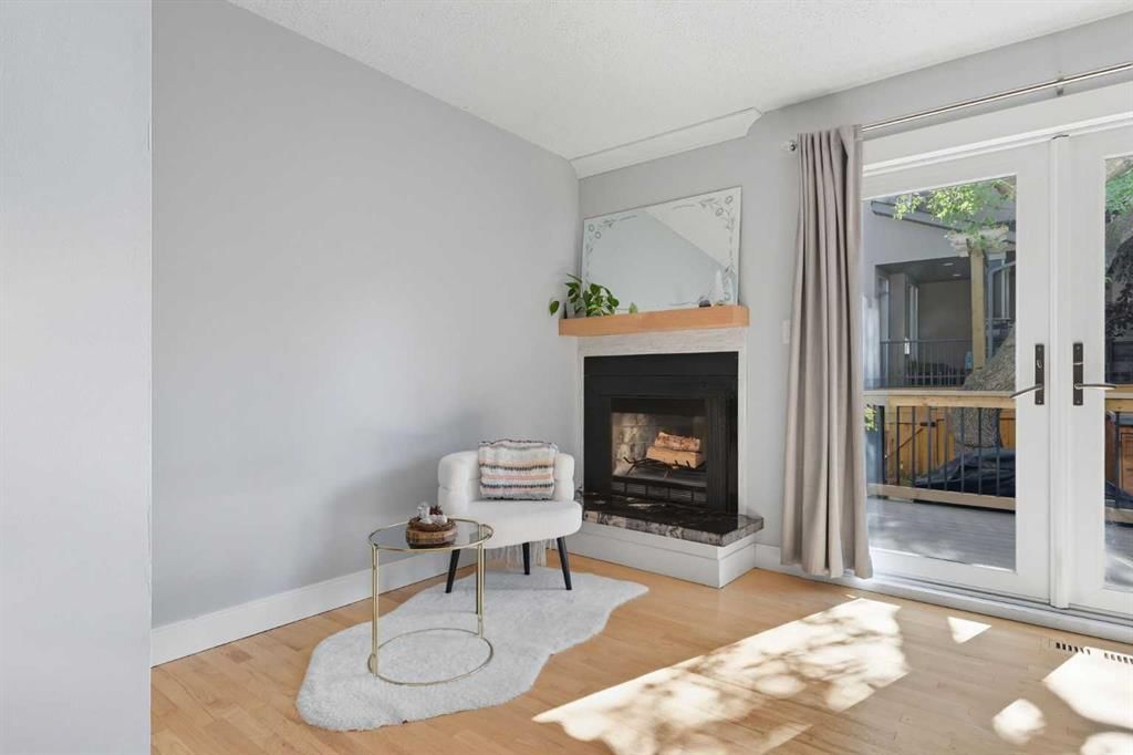 2, 2412 30 Street SW, Calgary — photo 5 of 35