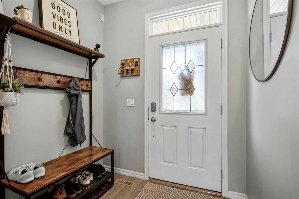 178 Legacy Mews SE, Calgary — photo 3 of 30