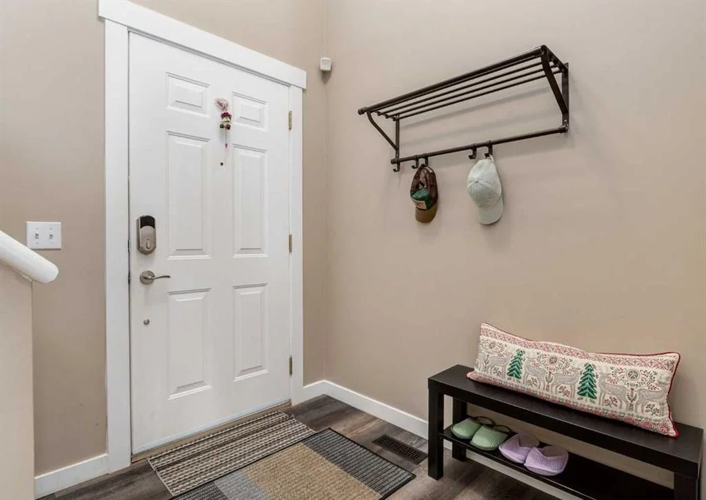442 Citadel Drive NW, Calgary — photo 3 of 48