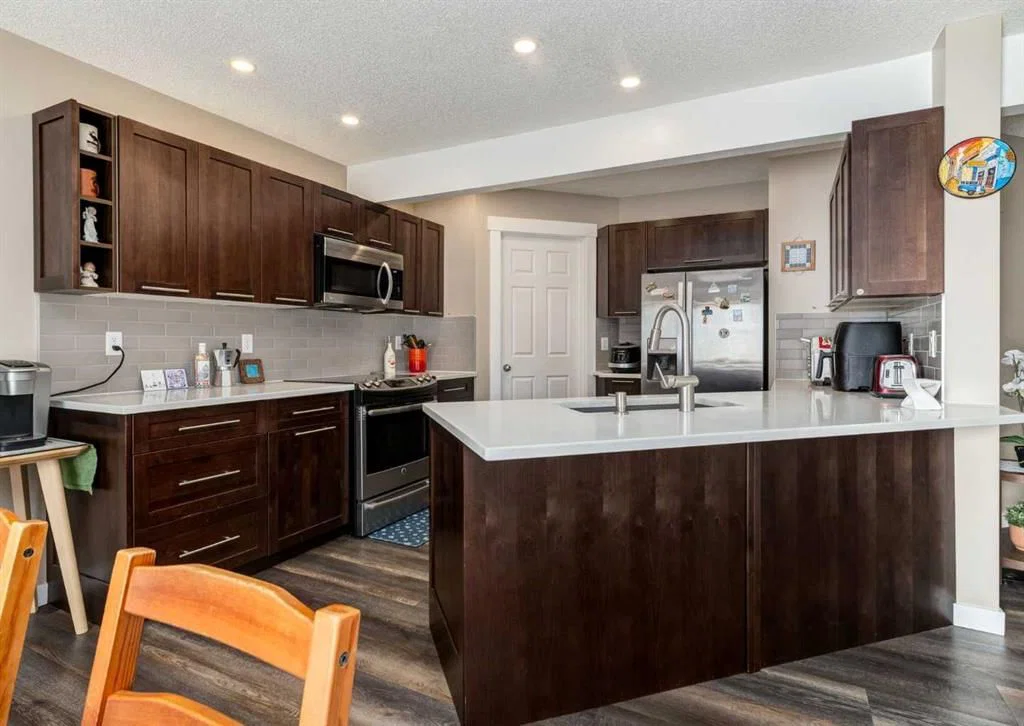 442 Citadel Drive NW, Calgary — photo 4 of 48