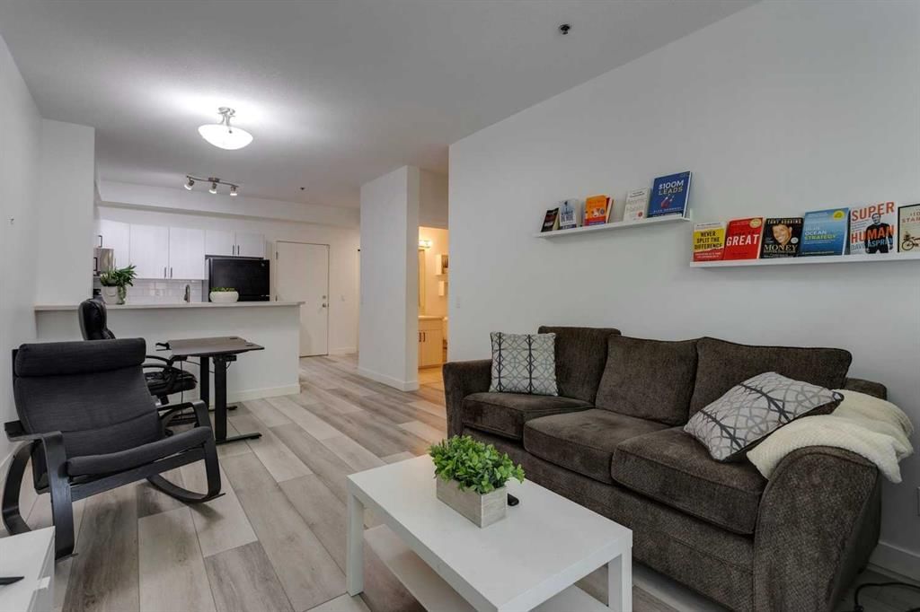 105, 1000 15 Avenue SW, Calgary — photo 2 of 23