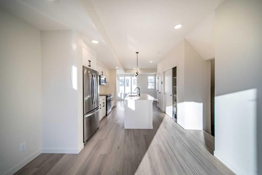828 Arbour Lake Road NW, Calgary — photo 5 of 23