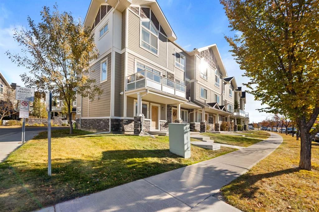 126 Skyview Ranch Road NE, Calgary — photo 2 of 26