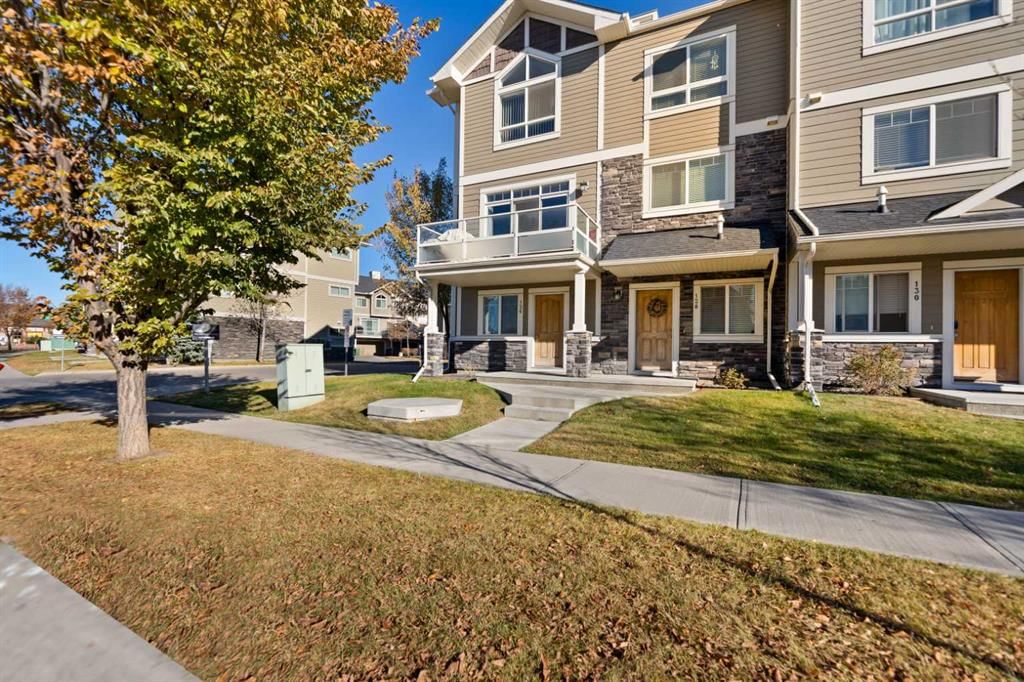 126 Skyview Ranch Road NE, Calgary — photo 3 of 26
