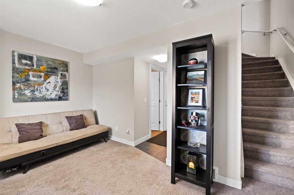 126 Skyview Ranch Road NE, Calgary — photo 5 of 26