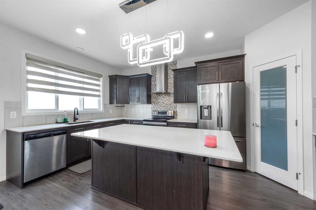 232 Cornergate Row NE, Calgary — photo 5 of 38