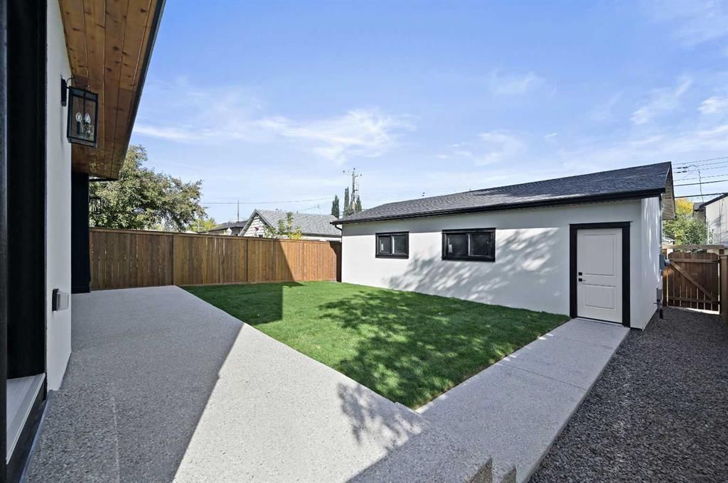 2224 25 Street SW, Calgary — photo 4 of 50