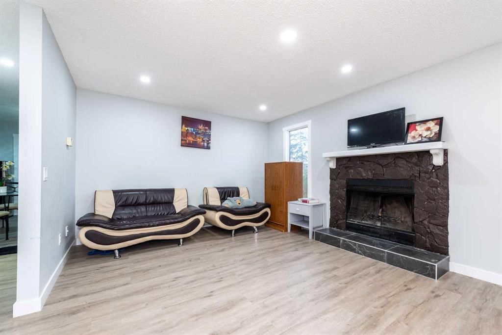 55 Templemont Drive NE, Calgary — photo 4 of 31