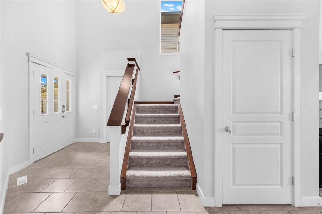 185 Evanspark Gardens NW, Calgary — photo 5 of 46