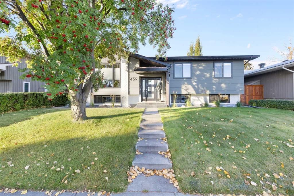 439 Parkridge Crescent SE, Calgary — photo 2 of 50