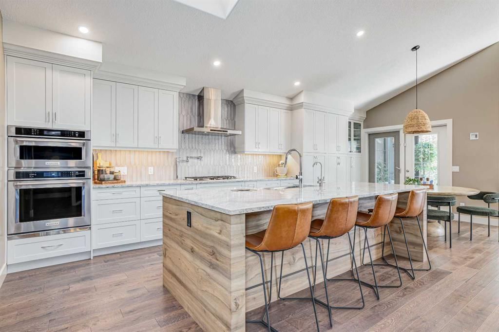 108 Mt Alberta View SE, Calgary — photo 3 of 49