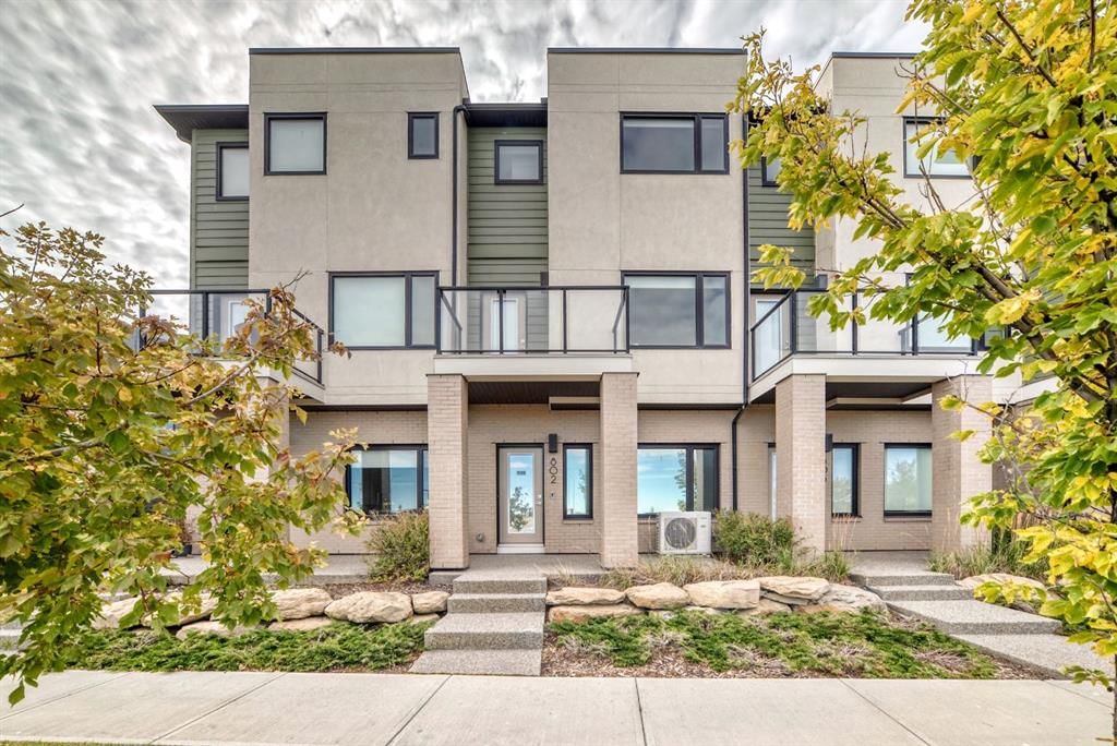 802, 218 Sherwood Square NW, Calgary — main listing photo