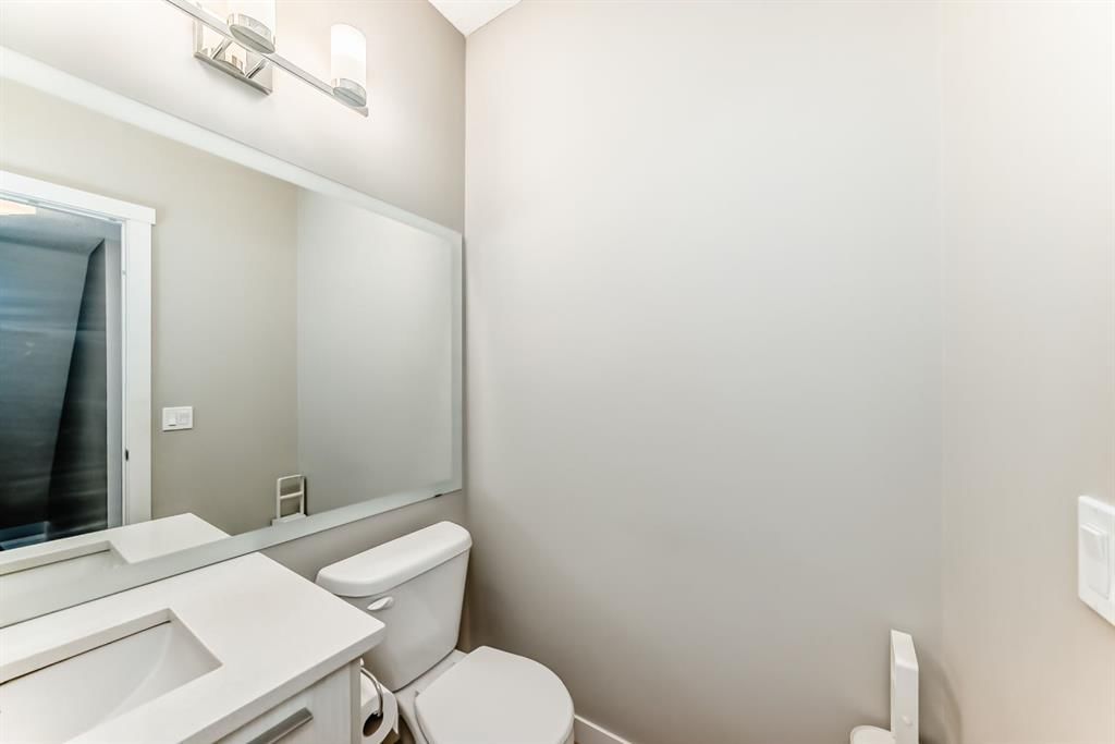 802, 218 Sherwood Square NW, Calgary — photo 4 of 33