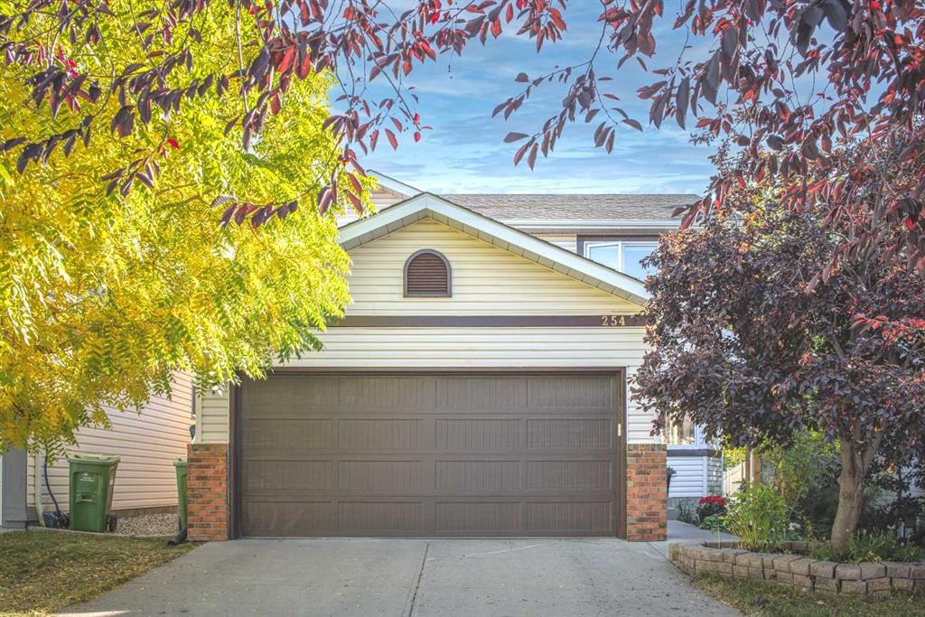 254 Sierra Vista Terrace SW, Calgary — main listing photo
