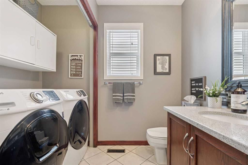 69 Rocky Ridge Heath NW, Calgary — photo 5 of 35