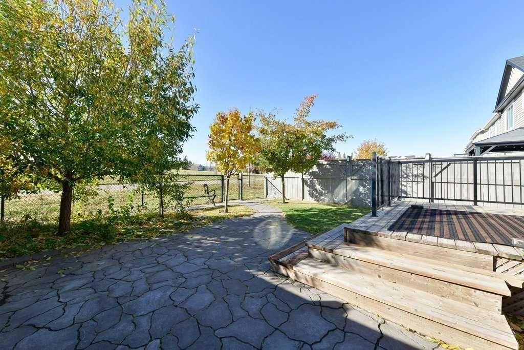 28 Auburn Glen Close SE, Calgary — main listing photo