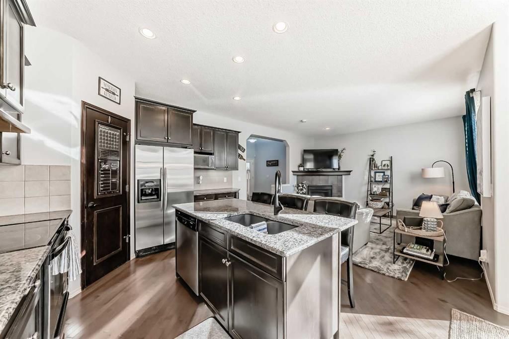 168 Royal Oak Terrace NW, Calgary — photo 5 of 48