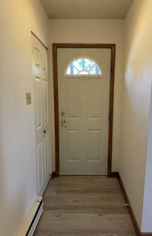 23 Klamath Place SW, Calgary — photo 2 of 24