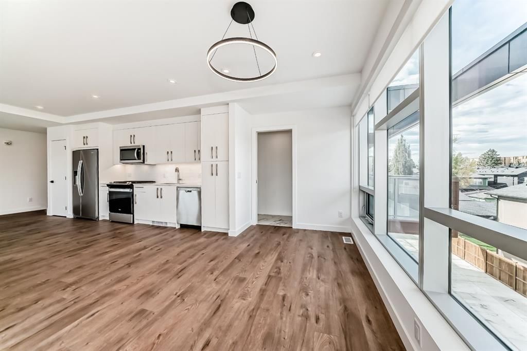 202, 110 18A Street NW, Calgary — photo 4 of 11