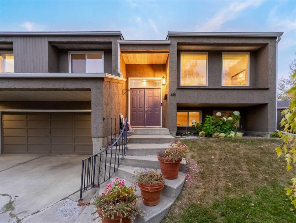 48 Thornwood Close NW, Calgary — main listing photo
