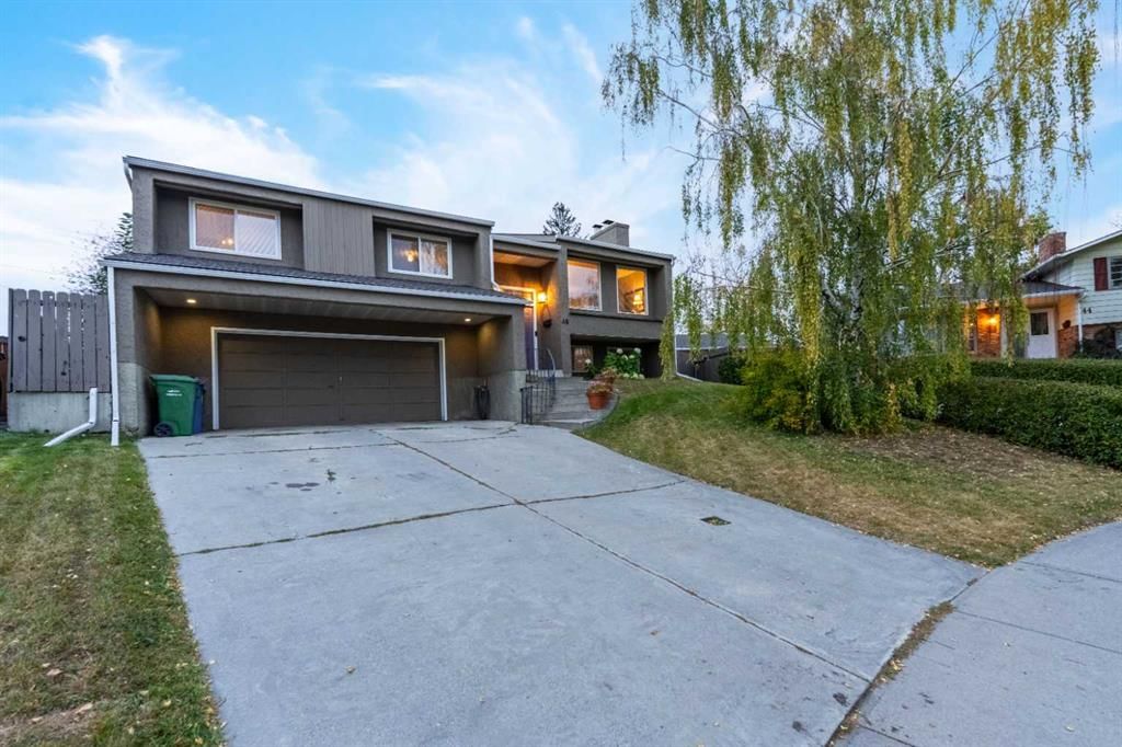 48 Thornwood Close NW, Calgary — photo 2 of 48