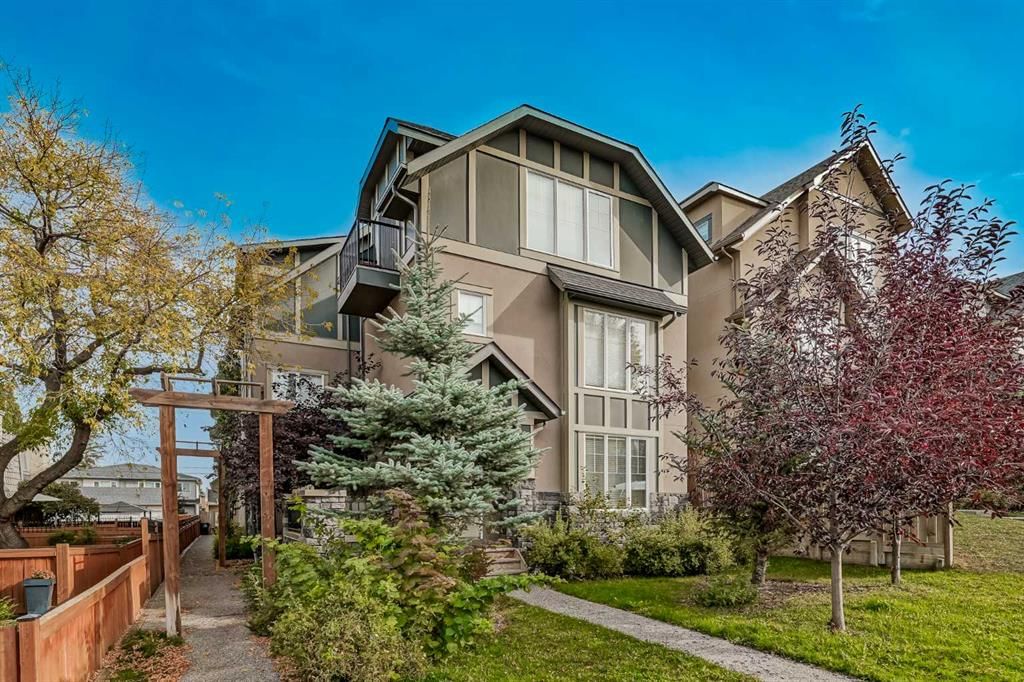 2, 2416 30 Street SW, Calgary — photo 2 of 43