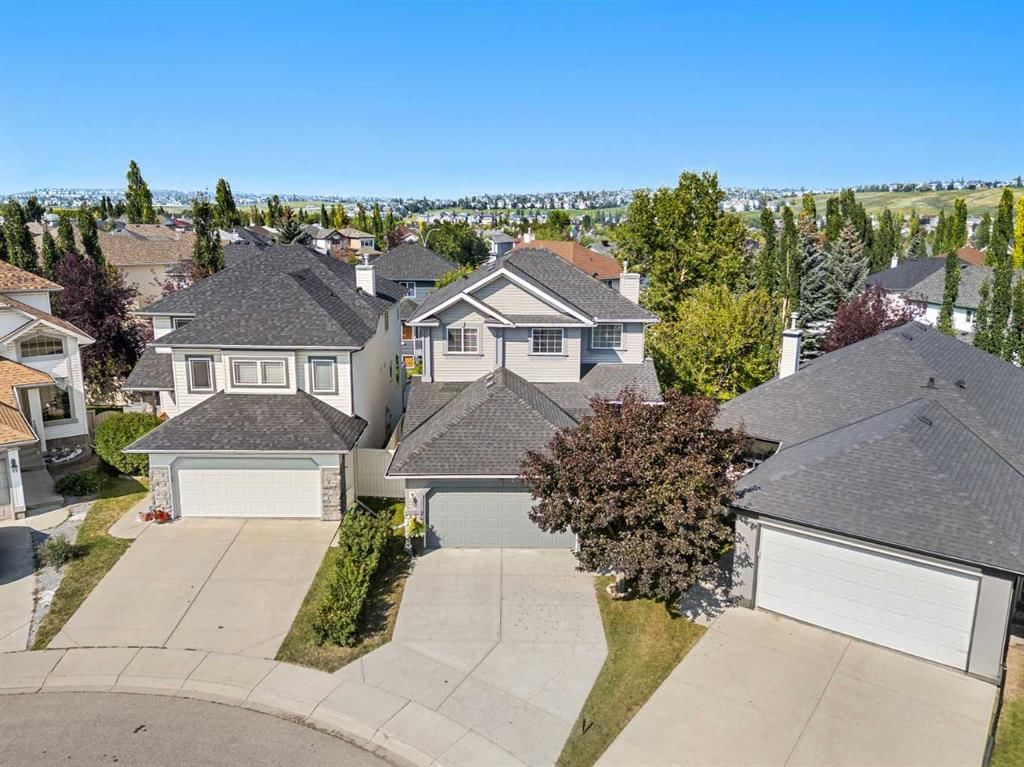 335 Hidden Valley Grove NW, Calgary — photo 2 of 50